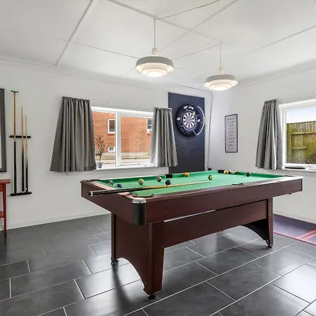 Activity House With Wellness Area-sj700 בית נופש *